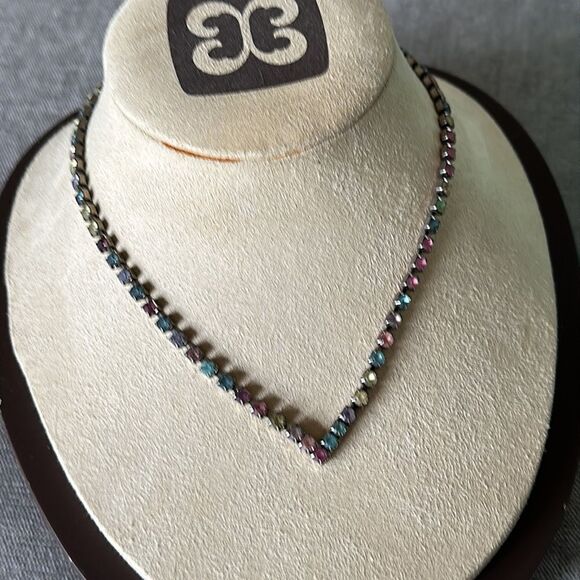 Rare Vintage Multi Colored Pastel Rainbow Crystal V Necklace! - Picture 2 of 10